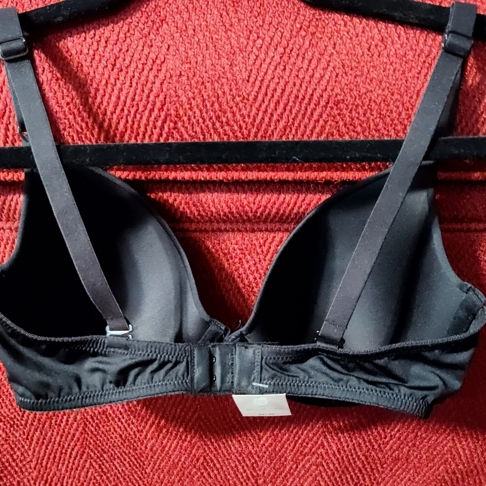 Two 34D NWTs Maidenform T-shirt Bras 2 For 1 - Picture 5 of 11